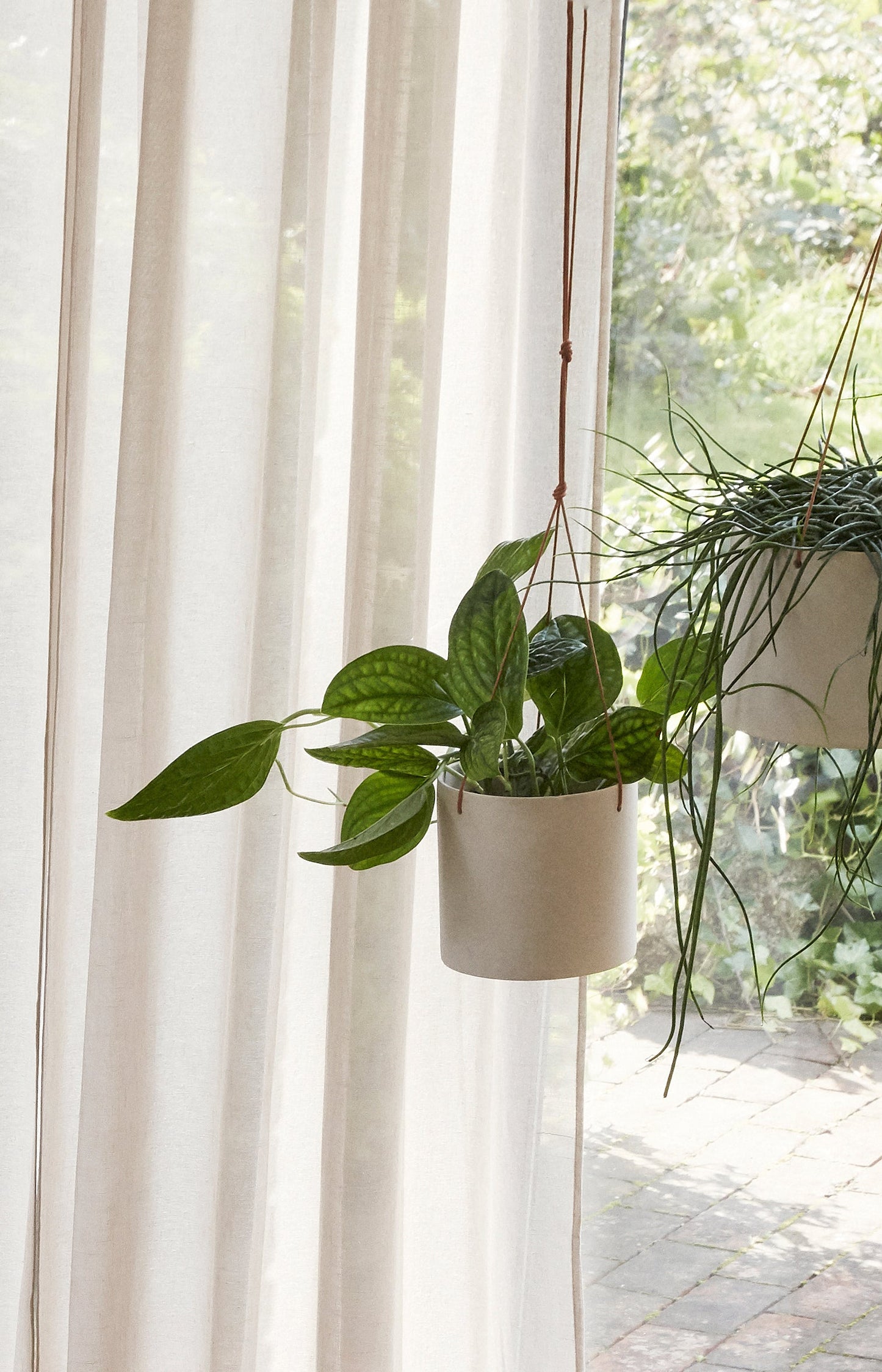 Aero Hanging Pots Sand (set of 2)